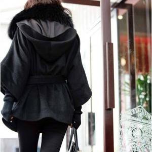 Fur Collar Black Button Fly Coat For Woman