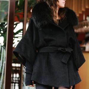 Fur Collar Black Button Fly Coat For Woman
